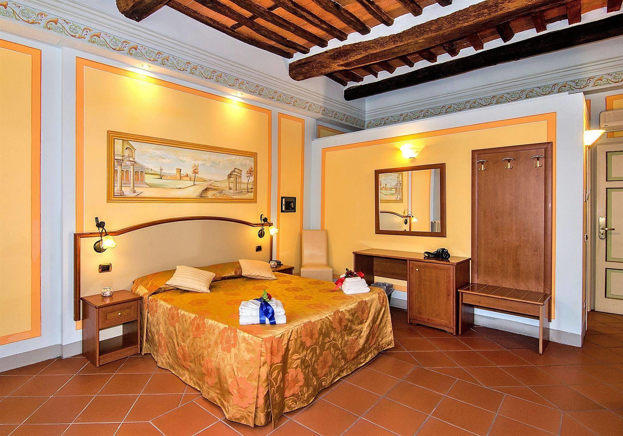 Dimora Dei Guelfi Luxury Rooms Lucca Ngoại thất bức ảnh
