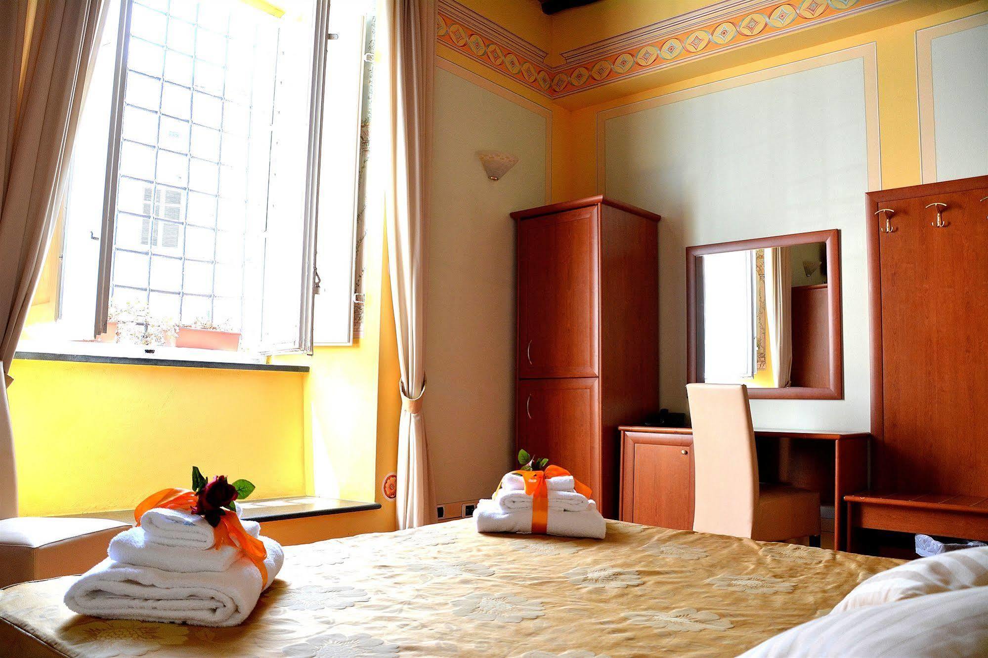 Dimora Dei Guelfi Luxury Rooms Lucca Ngoại thất bức ảnh