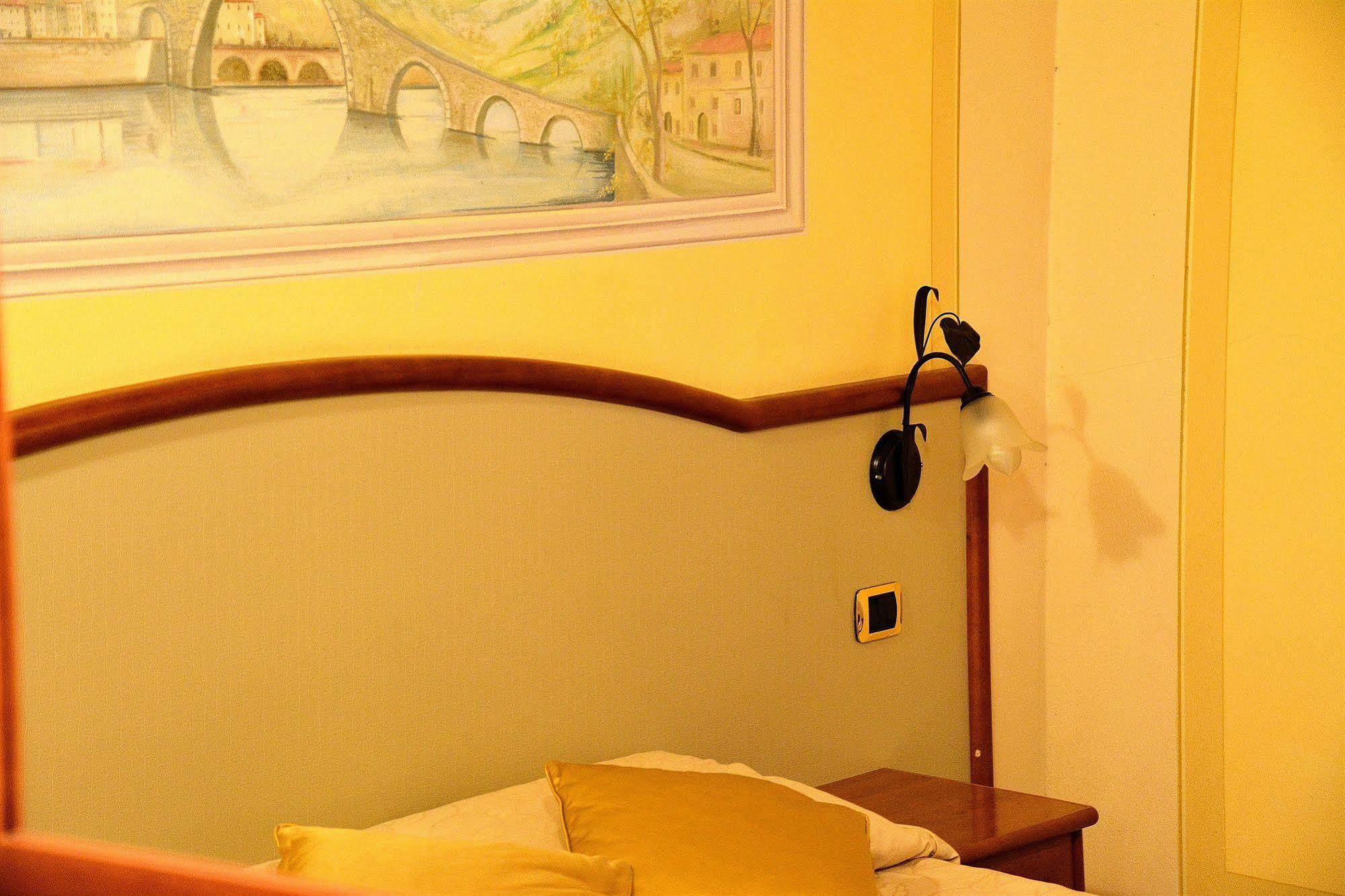 Dimora Dei Guelfi Luxury Rooms Lucca Ngoại thất bức ảnh